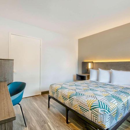 Motel 6-Marina, Ca - Monterey Εξωτερικό φωτογραφία