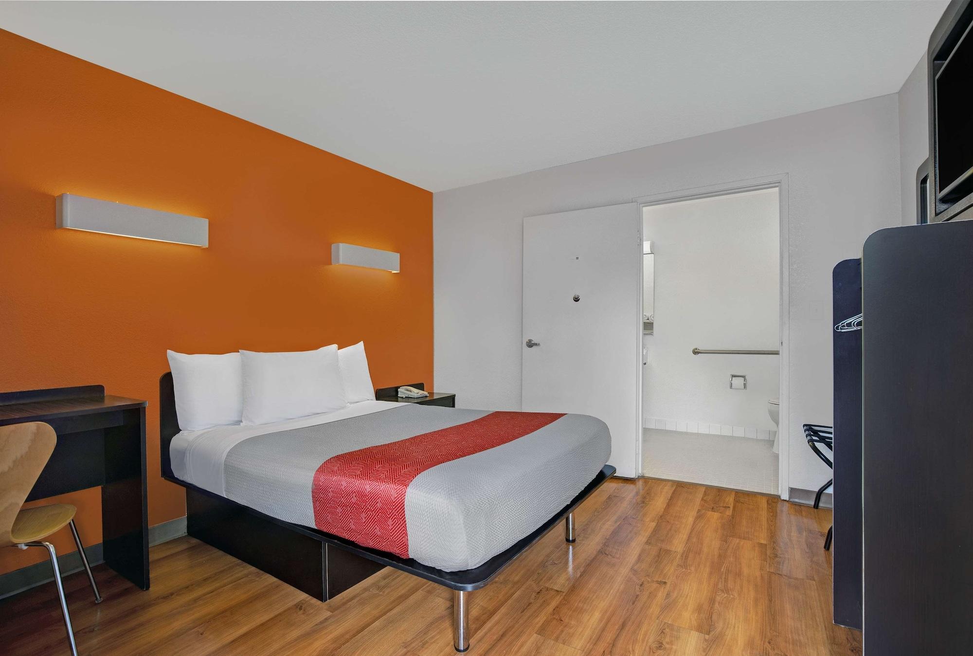 Motel 6-Marina, Ca - Monterey Εξωτερικό φωτογραφία