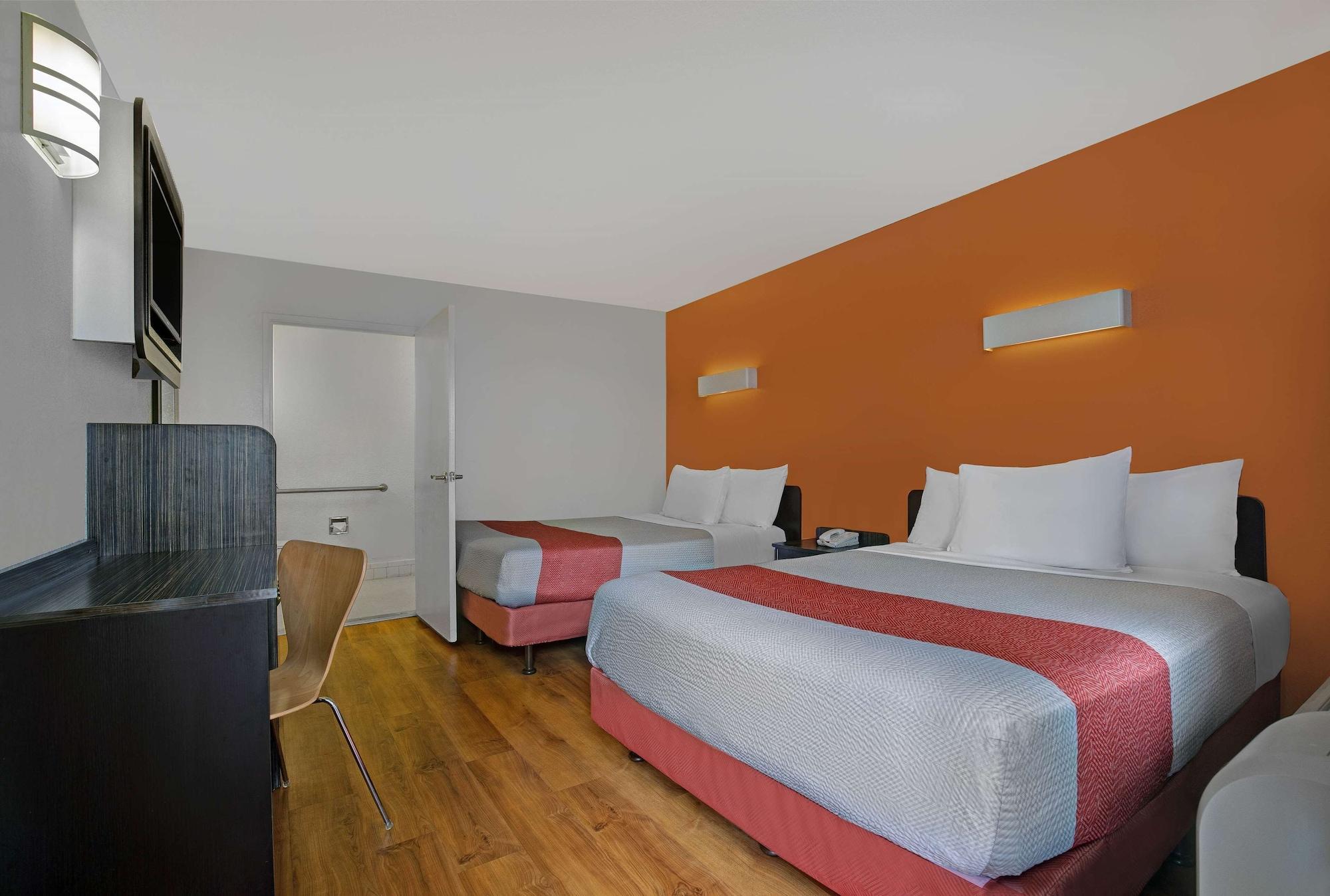 Motel 6-Marina, Ca - Monterey Εξωτερικό φωτογραφία