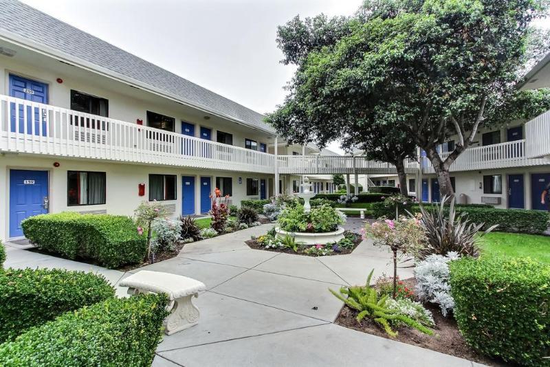 Motel 6-Marina, Ca - Monterey Εξωτερικό φωτογραφία