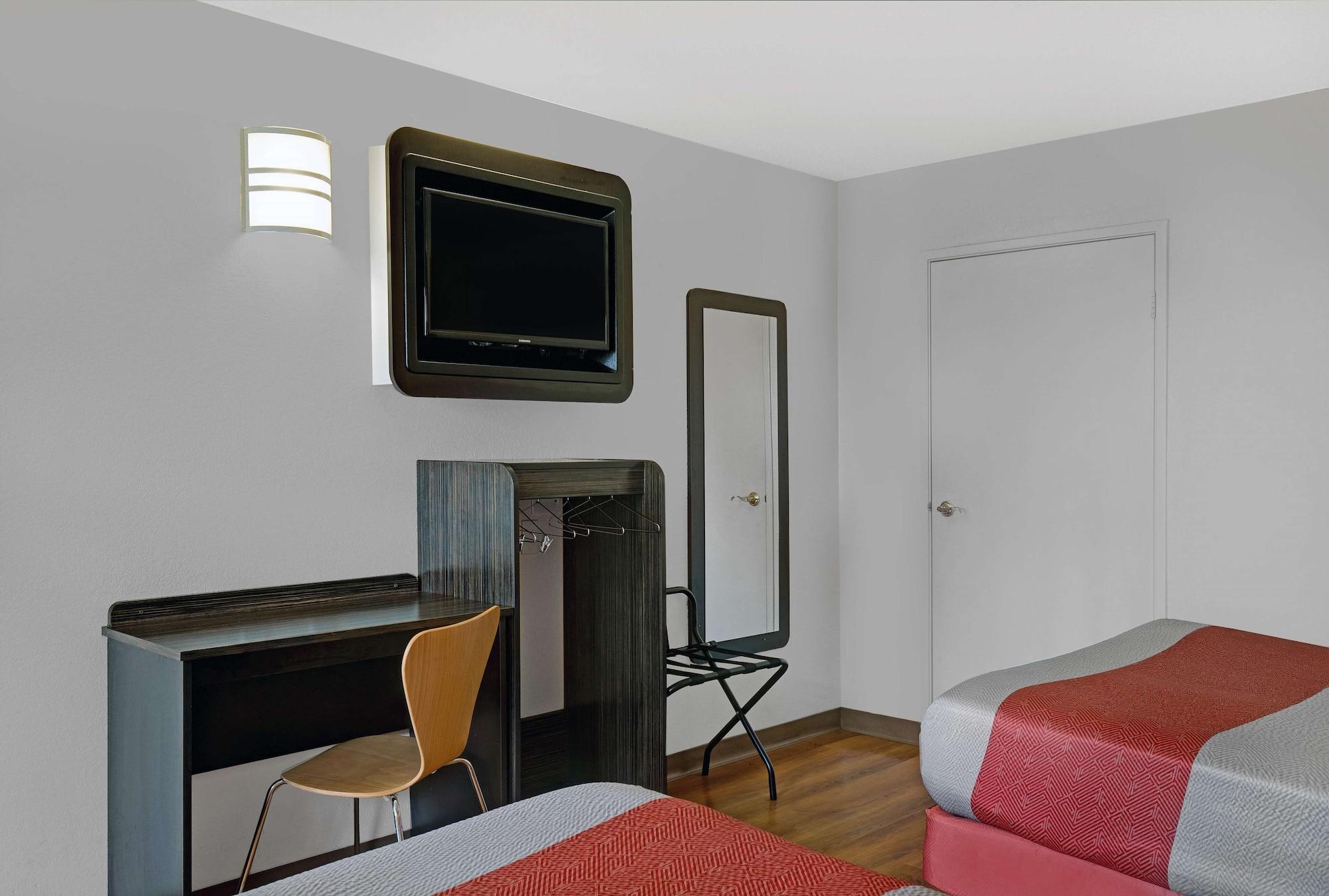 Motel 6-Marina, Ca - Monterey Εξωτερικό φωτογραφία